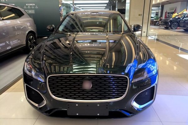 Jaguar XFL 2024, 100 км, за 35988 USD
