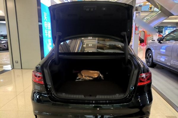 Jaguar XFL 2024, 100 км, за 35988 USD - фото 22