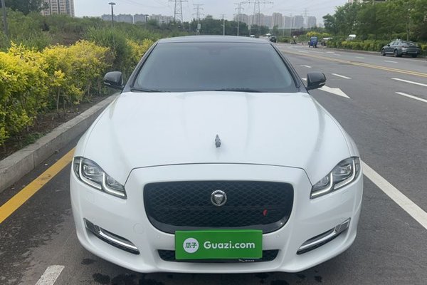 Jaguar XJ 2016, 107100 км, за 24112 USD