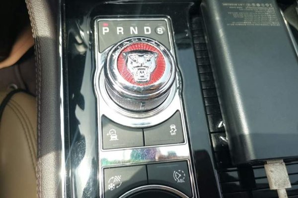 Jaguar XJ 2016, 107100 км, за 24112 USD - фото 21