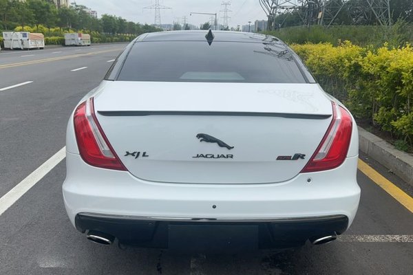 Jaguar XJ 2016, 107100 км, за 24112 USD