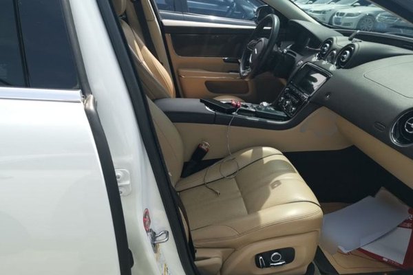 Jaguar XJ 2016, 107100 км, за 24112 USD - фото 24