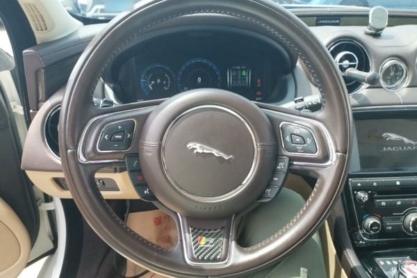 Jaguar XJ 2016, 107100 км, за 24112 USD - фото 18