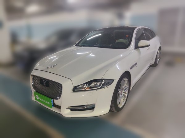 Jaguar XJ · 2018 год