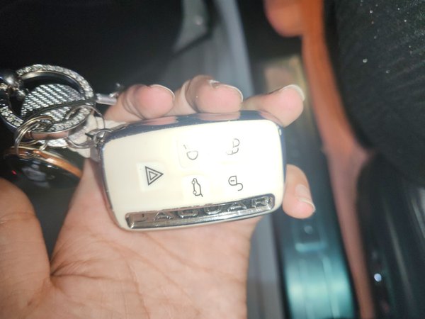 Jaguar XJ 2018, 83000 км, за 36529 USD - фото 9