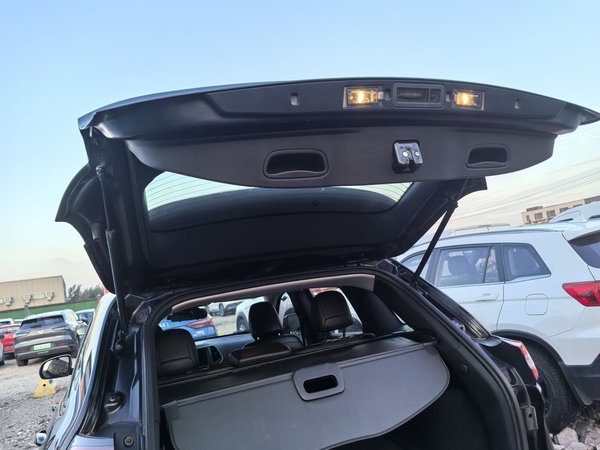 Jeep Cherokee 2016, 180700 км, за 6208 USD - фото 10