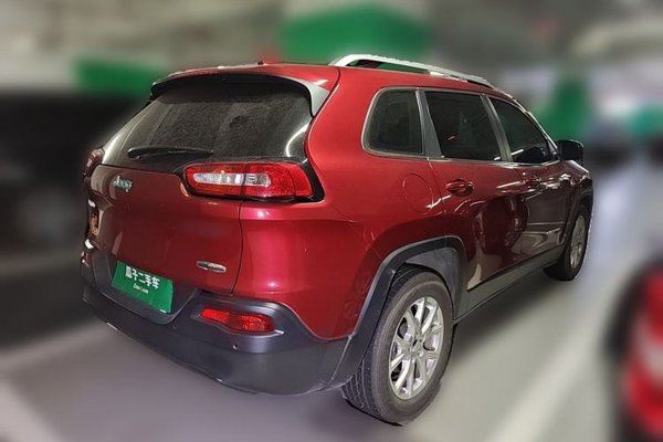 Jeep Cherokee 2016, 29000 км, за 7678 USD - фото 6