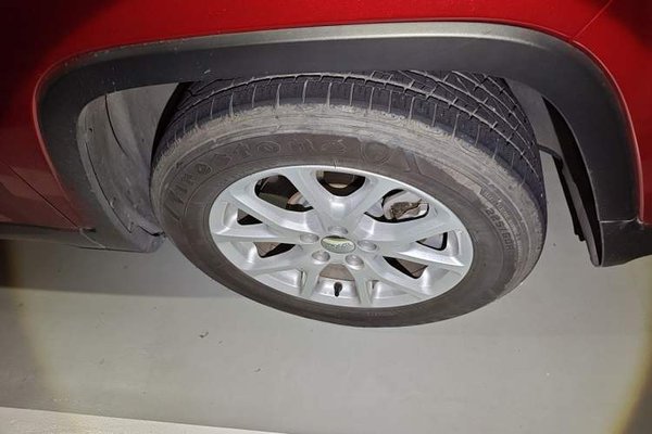 Jeep Cherokee 2016, 29000 км, за 7678 USD - фото 8