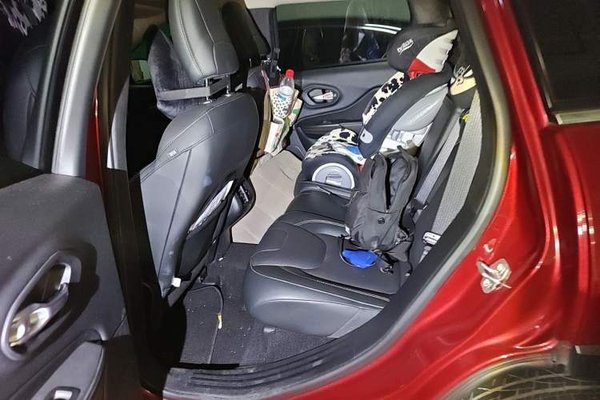 Jeep Cherokee 2016, 29000 км, за 7678 USD - фото 20