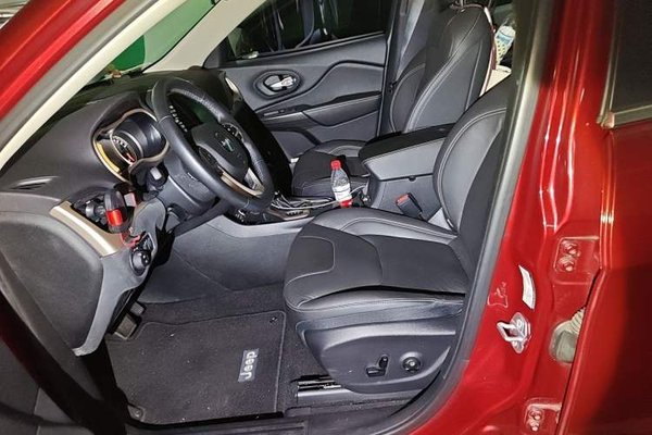 Jeep Cherokee 2016, 29000 км, за 7678 USD - фото 14