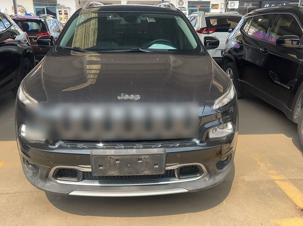 Jeep Cherokee 2016, 116200 км, за 7629 USD