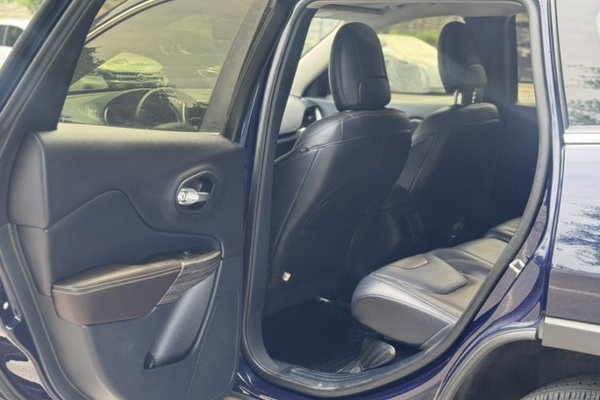 Jeep Cherokee 2016, 117800 км, за 6609 USD - фото 13