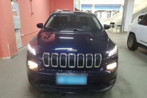 Jeep Cherokee 2016, 117800 км, за 6609 USD