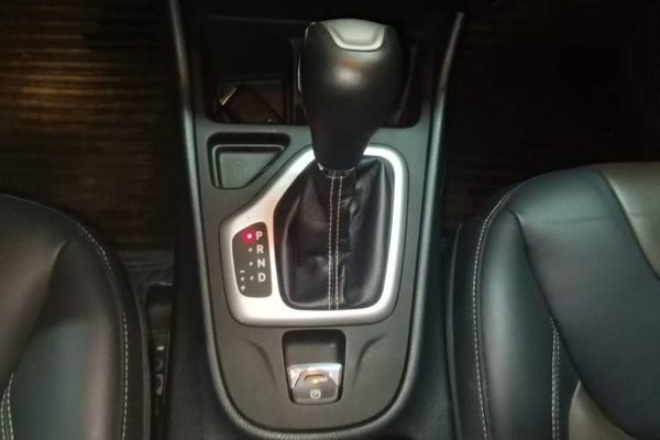 Jeep Cherokee 2016, 117800 км, за 6609 USD - фото 24