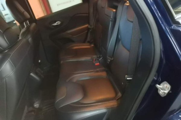 Jeep Cherokee 2016, 117800 км, за 6609 USD - фото 27