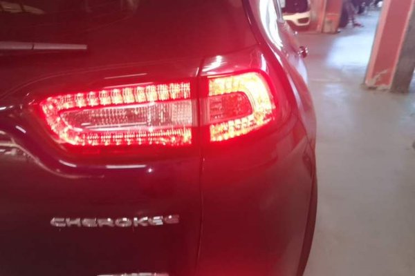 Jeep Cherokee 2016, 117800 км, за 6609 USD - фото 7