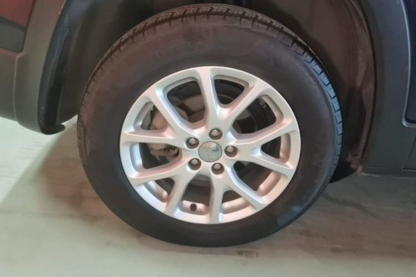 Jeep Cherokee 2016, 117800 км, за 6609 USD - фото 10