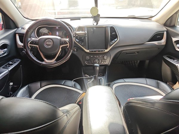 Jeep Cherokee 2016, 70000 км, за 6632 USD - фото 10