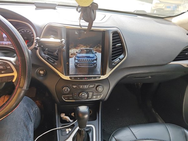 Jeep Cherokee 2016, 70000 км, за 6632 USD - фото 14