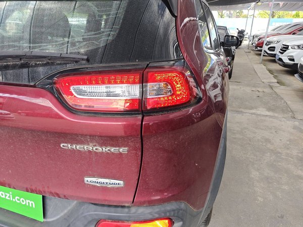 Jeep Cherokee 2016, 93000 км, за 6027 USD - фото 7