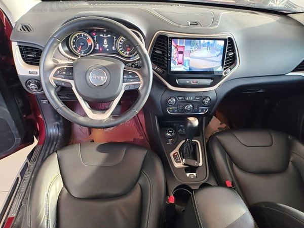 Jeep Cherokee 2016, 98800 км, за 7981 USD - фото 13