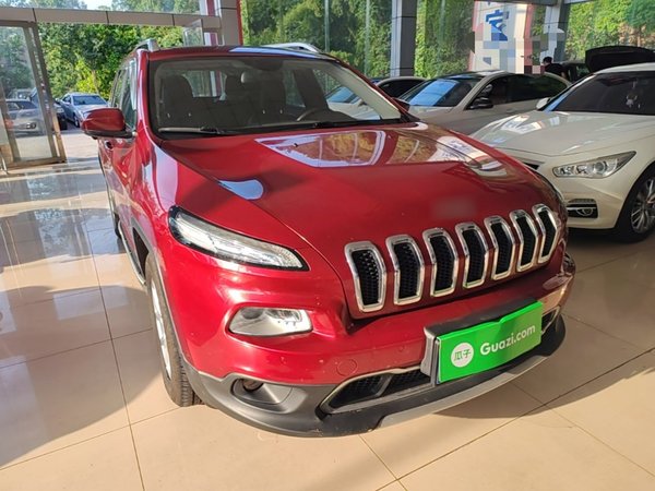 Jeep Cherokee 2016, 98800 км, за 7981 USD