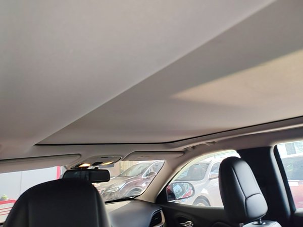 Jeep Cherokee 2016, 98800 км, за 7981 USD - фото 21