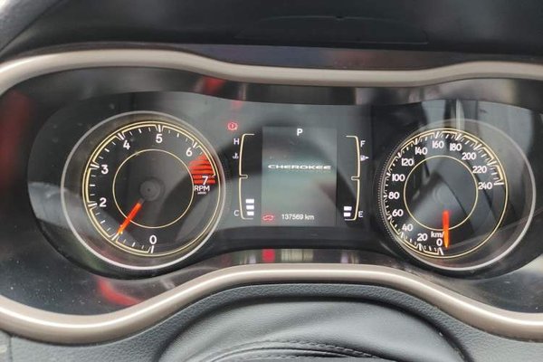 Jeep Cherokee 2016, 137500 км, за 6027 USD - фото 8