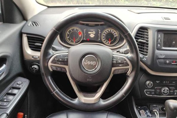 Jeep Cherokee 2016, 137500 км, за 6027 USD - фото 7