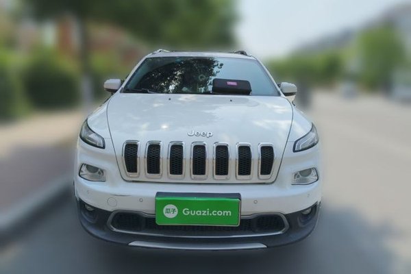 Jeep Cherokee 2016, 52600 км, за 6538 USD