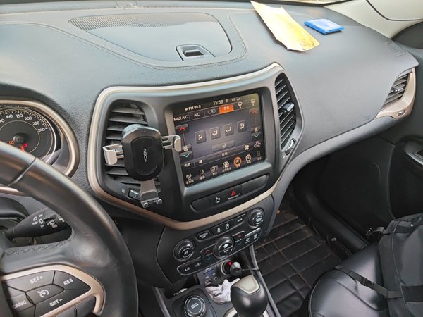 Jeep Cherokee 2016, 71400 км, за 6083 USD - фото 14
