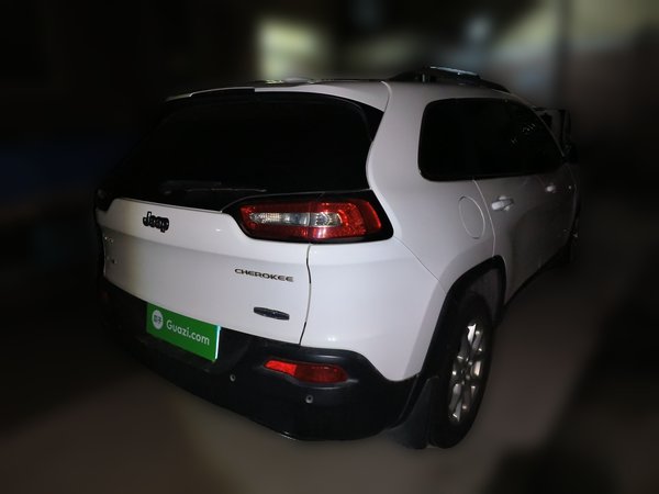 Jeep Cherokee 2016, 96300 км, за 5225 USD - фото 6