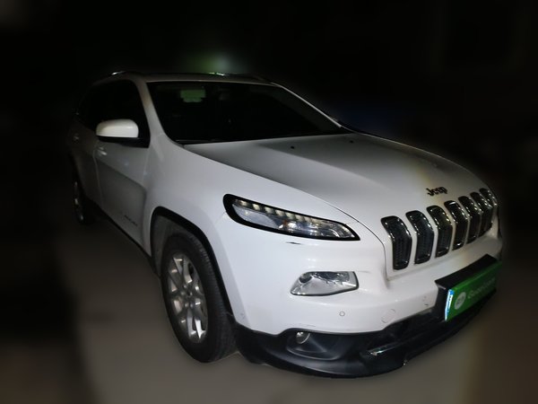 Jeep Cherokee · 2016 год