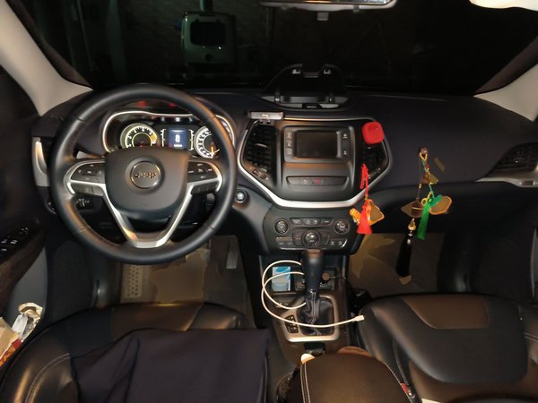 Jeep Cherokee 2016, 96300 км, за 5225 USD - фото 18