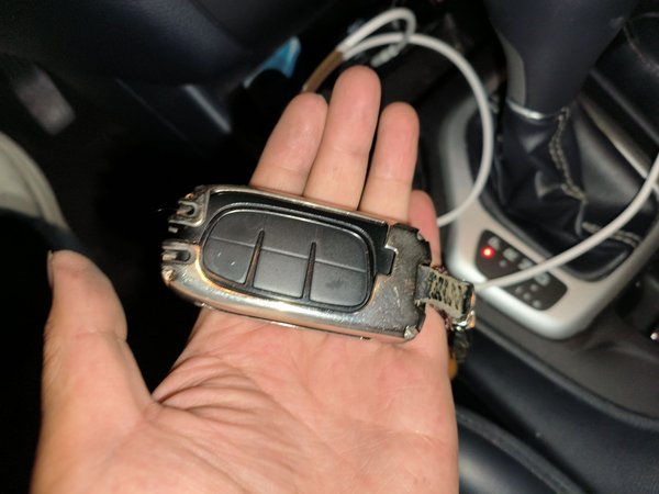 Jeep Cherokee 2016, 96300 км, за 5225 USD - фото 12