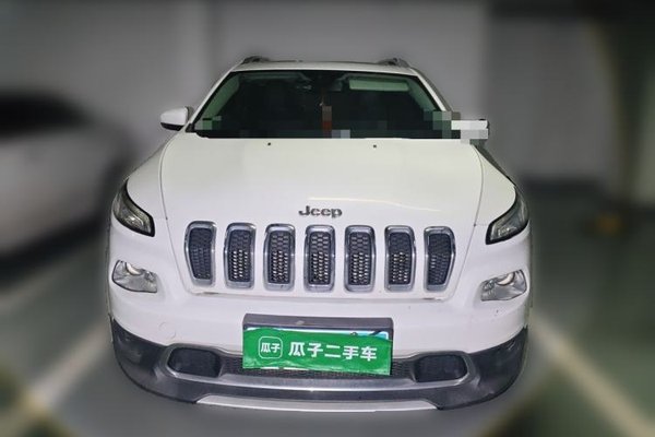 Jeep Cherokee 2017, 42200 км, за 5618 USD