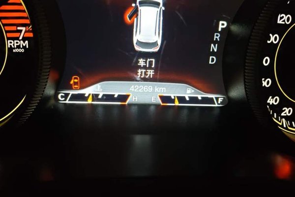 Jeep Cherokee 2017, 42200 км, за 5618 USD - фото 12