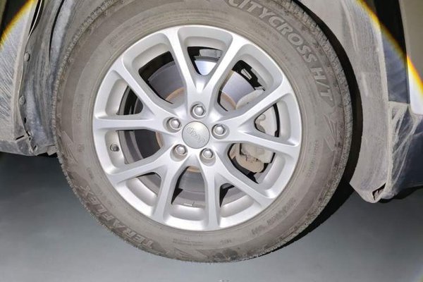 Jeep Cherokee 2017, 42200 км, за 5618 USD - фото 8