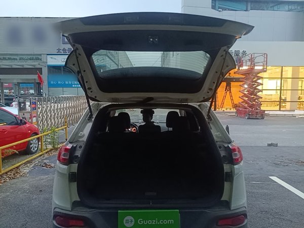 Jeep Cherokee 2017, 73400 км, за 7855 USD - фото 22