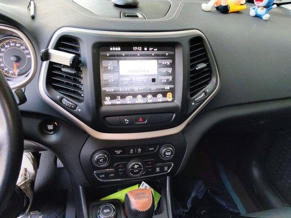 Jeep Cherokee 2017, 110200 км, за 7544 USD - фото 12