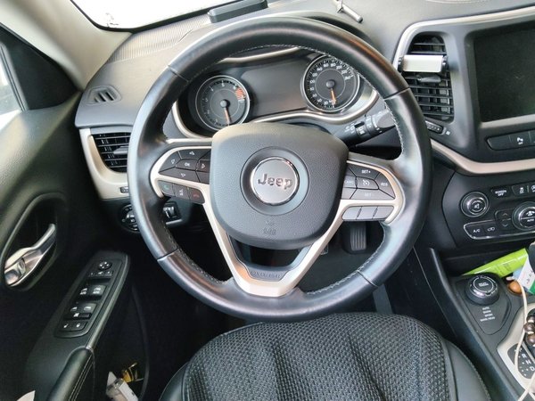 Jeep Cherokee 2017, 110200 км, за 7544 USD - фото 7