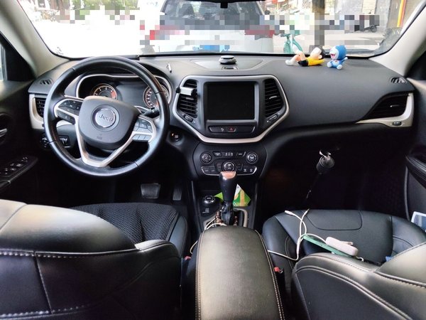 Jeep Cherokee 2017, 110200 км, за 7544 USD - фото 14