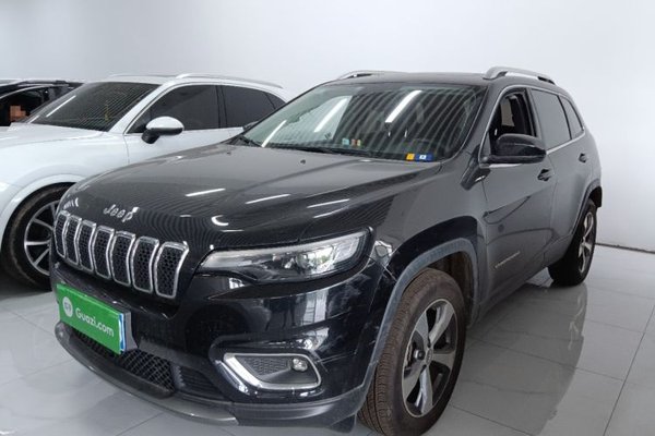 Jeep Cherokee · 2019 год