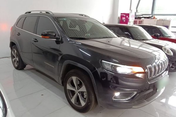 Jeep Cherokee 2019, 58400 км, за 10302 USD