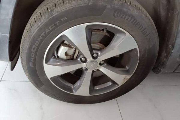 Jeep Cherokee 2019, 58400 км, за 10302 USD - фото 8