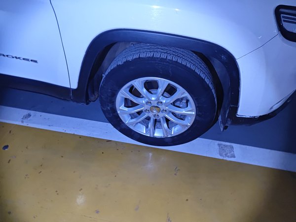 Jeep Cherokee 2019, 38200 км, за 10842 USD - фото 8