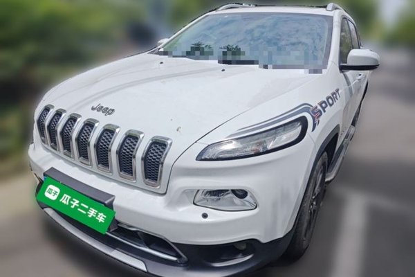 Jeep Cherokee · 2020 год