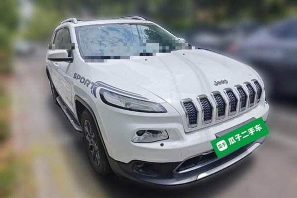 Jeep Cherokee 2020, 60800 км, за 7996 USD