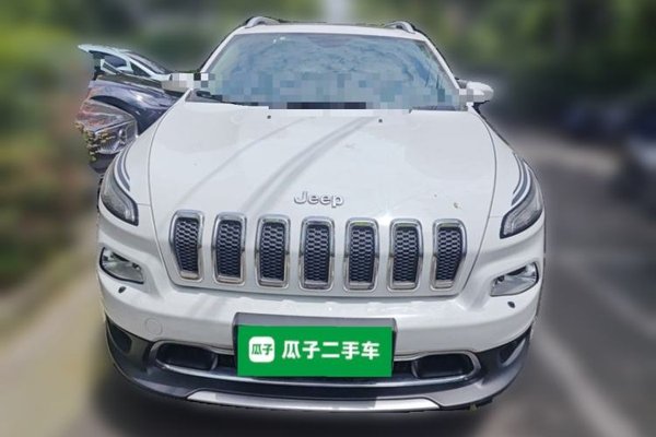 Jeep Cherokee 2020, 60800 км, за 7996 USD