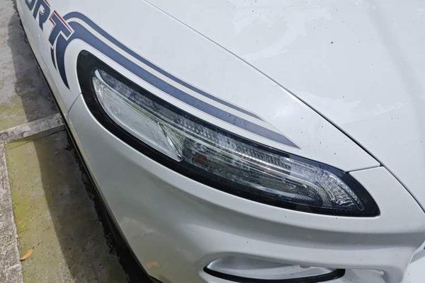 Jeep Cherokee 2020, 60800 км, за 7996 USD - фото 7
